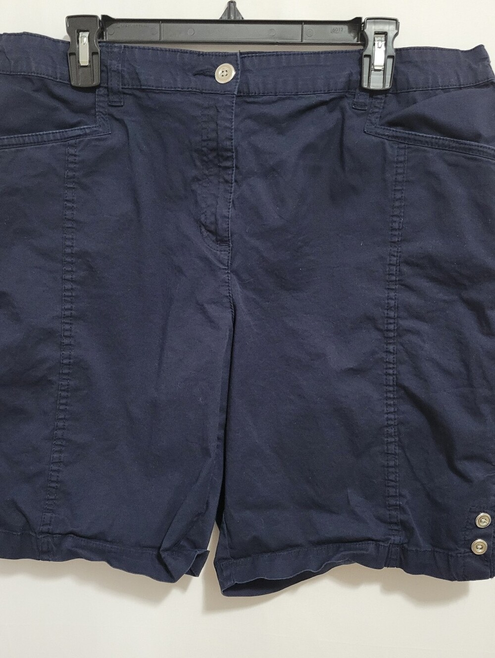 Women’s Karen Scott Navy Blue Casual Shorts. No tags, see description.
